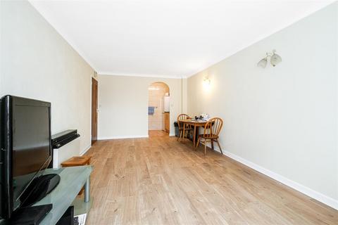 1 bedroom retirement property for sale, Homebush House, North Chingford