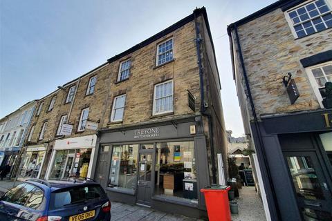 1 bedroom flat to rent, 18a River Street, Truro