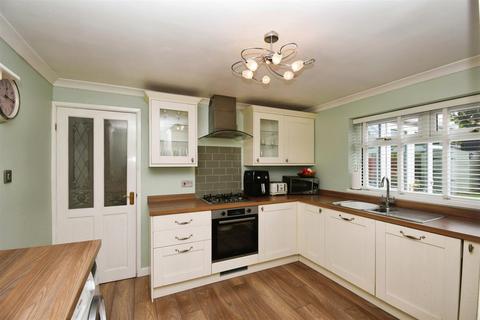 3 bedroom semi-detached house for sale, Hallgate, Cottingham