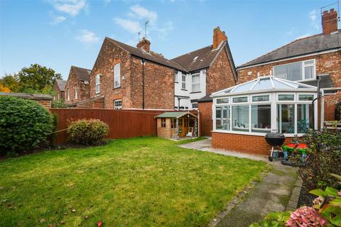 3 bedroom semi-detached house for sale, Hallgate, Cottingham