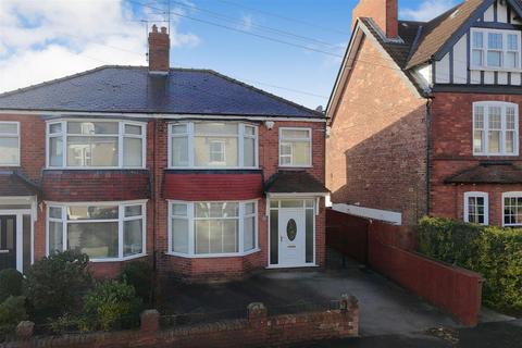 3 bedroom semi-detached house for sale, Hallgate, Cottingham