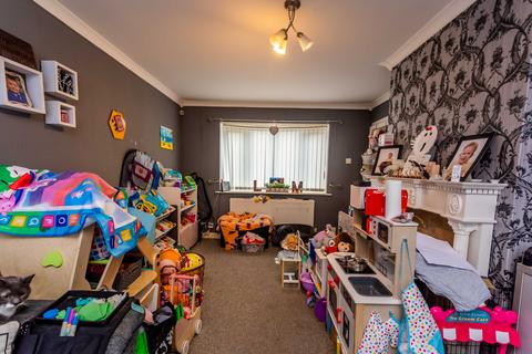 3 bedroom terraced house for sale, Girtin Road, South Shields NE34