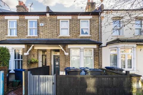 2 bedroom flat to rent, Felix Road, London W13