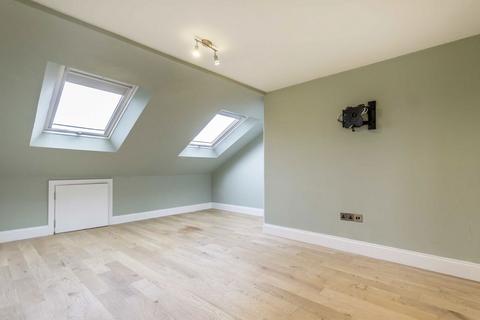 2 bedroom flat to rent, Felix Road, London W13