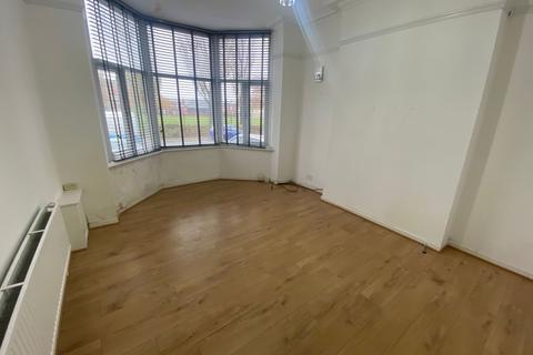 3 bedroom end of terrace house for sale, 225 Windsor Road, Oldham