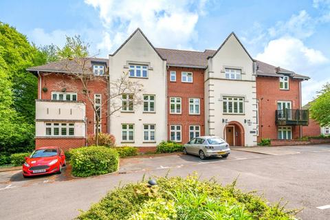 1 bedroom flat for sale, Highcroft Road, Winchester, Hampshire, SO22