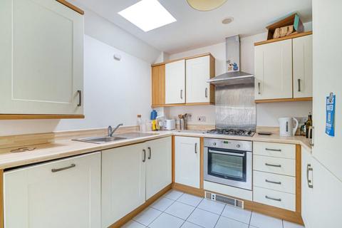1 bedroom flat for sale, Highcroft Road, Winchester, Hampshire, SO22