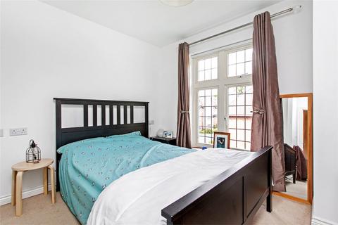 1 bedroom flat for sale, Highcroft Road, Winchester, Hampshire, SO22