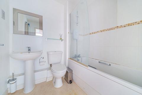 Flat 12, Kings Lodge Highcroft Road, Winchester, SO22 5GH
