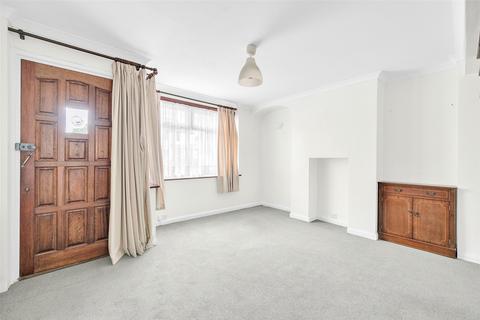 2 Swaylands Road, Belvedere, DA17 6LS