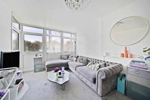 3 bedroom maisonette for sale, Old Market Square, London