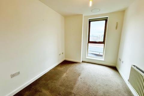 2 bedroom flat to rent, Bowman Lane, Hunslet, Leeds, West Yorkshire, LS10