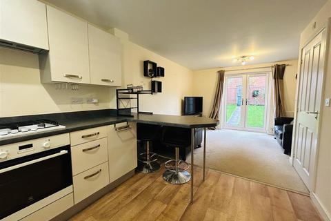 2 bedroom terraced house to rent, 4 Donington Grove, Wolverhampton