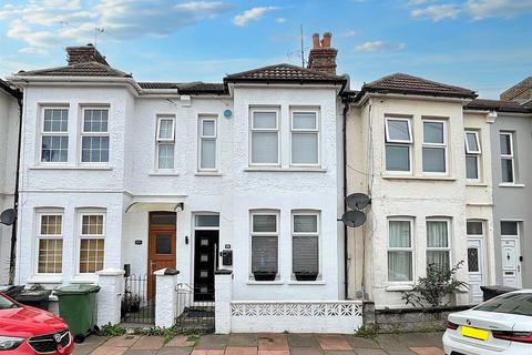 2 bedroom terraced house for sale, Winchcombe Road, Eastbourne