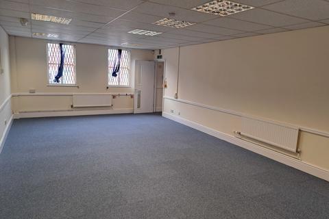 Office to rent, Centre Court, Vine Lane, Halesowen, B63 3EB