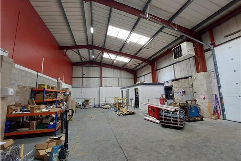 Warehouse to rent, Unit A, Portway Trade Park, Portway Road, Oldbury, West Midlands, B69 2BZ