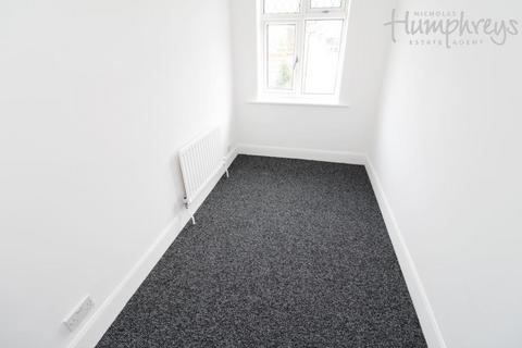 3 bedroom end of terrace house to rent, Cedar Road, Southampton