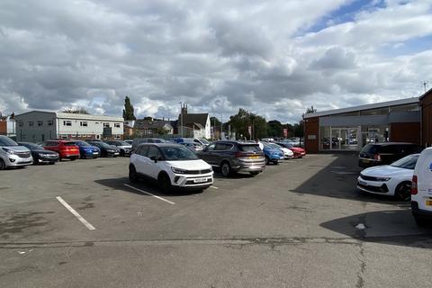 Showroom to rent, 3 Churchfields, St Mary's Ringway, Kidderminster, Worcestershire, DY10 2JL