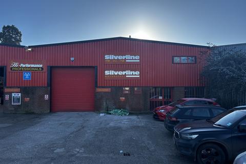 Warehouse to rent, Unit 4, Nelson Lane, Warwick, Warwickshire, CV34 5JB