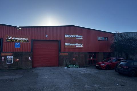 Warehouse to rent, Unit 4, Nelson Lane, Warwick, Warwickshire, CV34 5JB