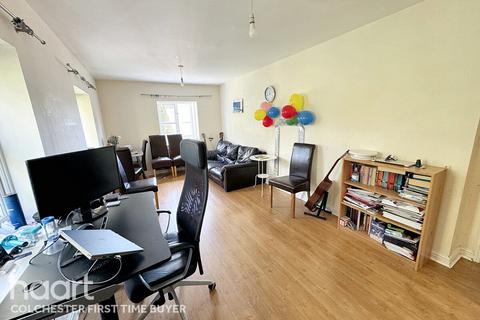 2 bedroom apartment for sale, Circular Road South, Colchester