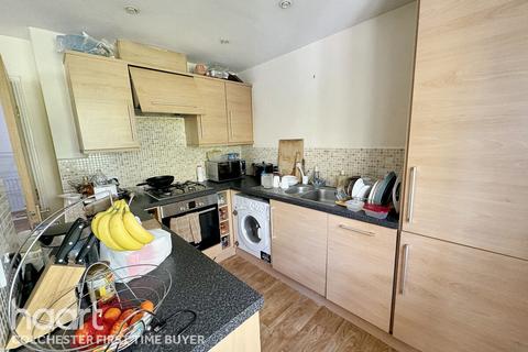 2 bedroom apartment for sale, Circular Road South, Colchester