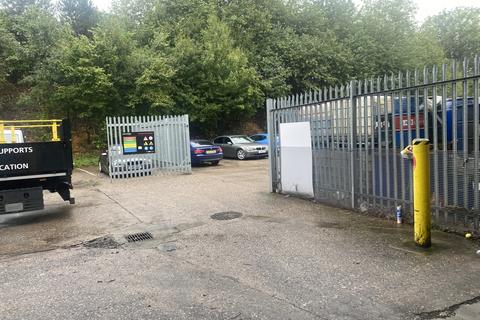 Industrial unit to rent, Bay 1, Block D, Bescot Industrial Estate, Woden Road West, Wednesbury, West Midlands, WS10 7SG