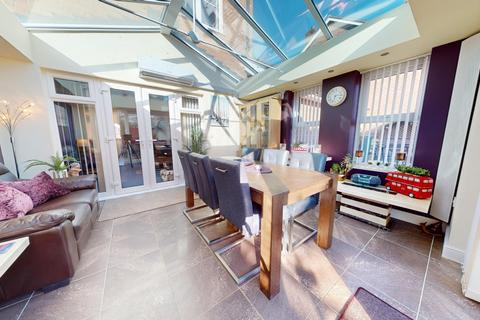 26 Abbotsbury Drive, Daventry, NN11 2LB