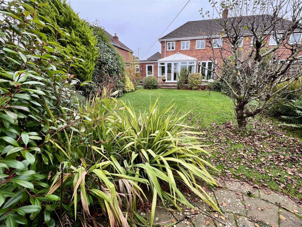 Delightful rear garden