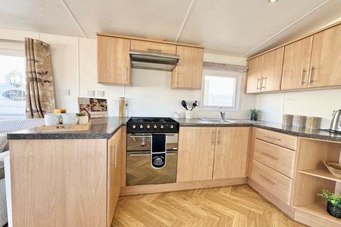 2 bedroom static caravan for sale, Oaklands Holiday Park