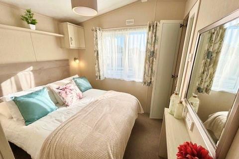 2 bedroom static caravan for sale, Oaklands Holiday Park