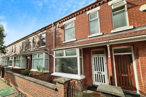 3 bedroom terraced house to rent, Gorse Street, Stretford, Manchester, Greater Manchester, M32