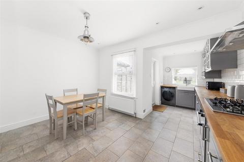 2 bedroom semi-detached house for sale, Addison Road, Caterham CR3