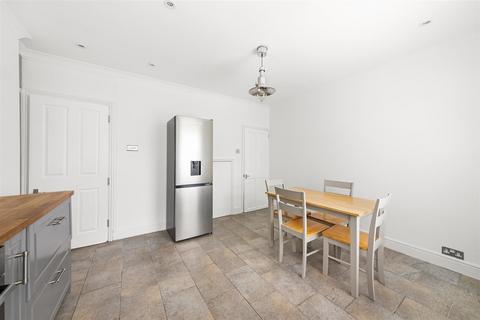 55 Addison Road, Caterham, CR3 5LU