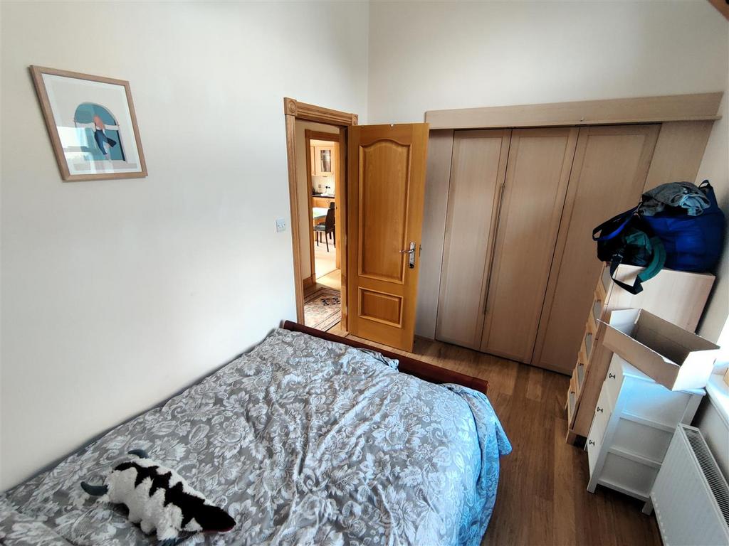 13 Bedroom 2.jpg