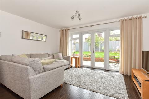 3 bedroom end of terrace house for sale, Penrith Crescent, Wickford, Essex