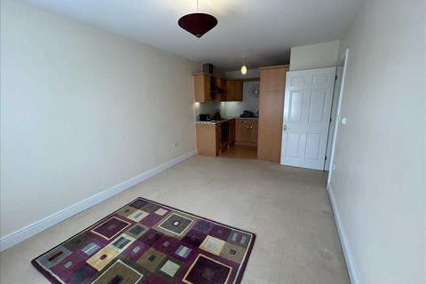 1 bedroom apartment for sale, Bishops Drive, Bedfont