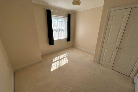 1 bedroom apartment for sale, Bishops Drive, Bedfont