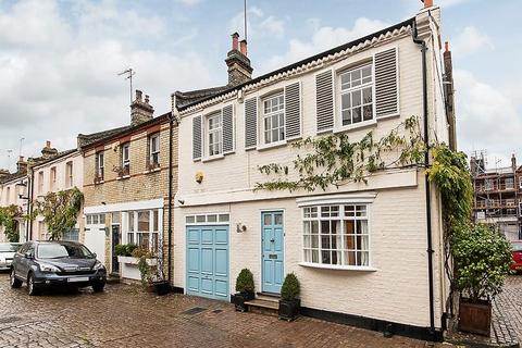 2 bedroom end of terrace house for sale, Henniker Mews, London, SW3