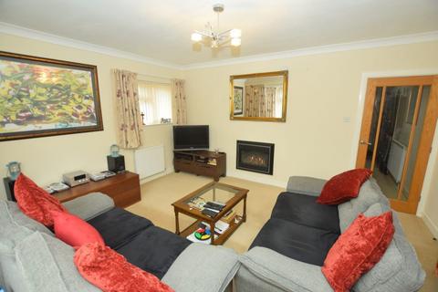 2 bedroom flat for sale, Highdale Manor, Scarborough YO12