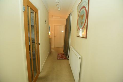 2 bedroom flat for sale, Highdale Manor, Scarborough YO12