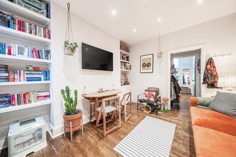1 bedroom apartment for sale, Kent House Road, London