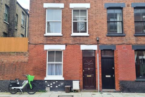 5 bedroom end of terrace house to rent, Canrobert Street, London