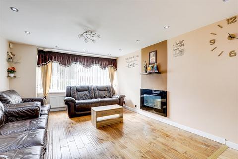 3 bedroom detached house for sale, Barrhead Close, Rise Park NG5