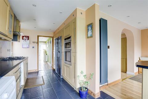 7 Barrhead Close, Nottingham, NG5 5DP