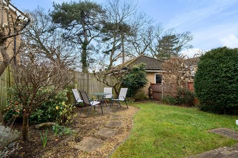 96 Barons Mead, Southampton, SO16 9TD