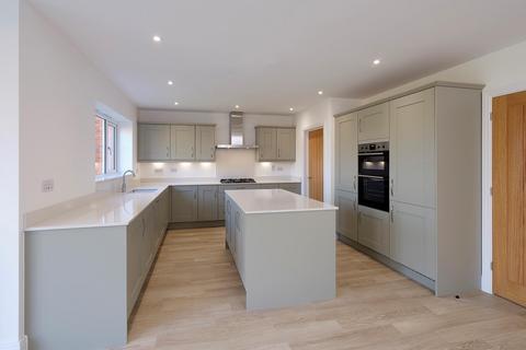 5 bedroom detached house for sale, Newport, Gloucestershire, GL13