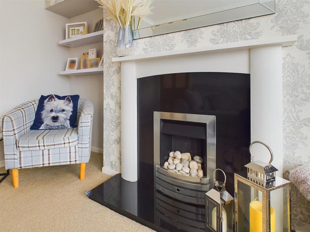 Lounge Fireplace