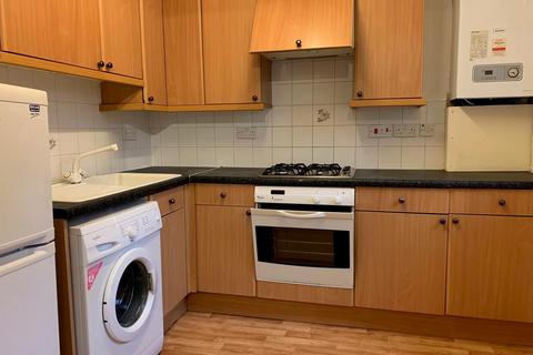 3 bedroom flat to rent, 5, Inglis Green Rigg, Edinburgh, EH14 2LF