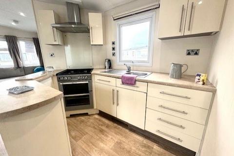 3 bedroom static caravan for sale, Seawick Holiday Park